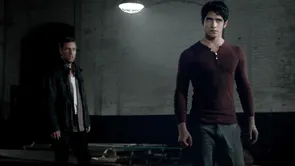 Scott's Red Henley
